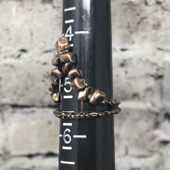 NEW Ethnic V-Shaped Nugget Bronze-tone Ring - Picture 6 of 6